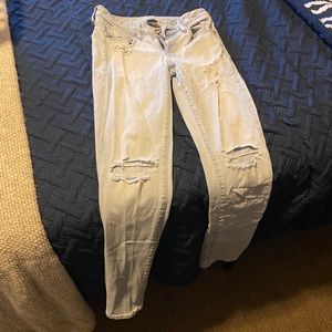 Light skinny jeans American eagle size 6